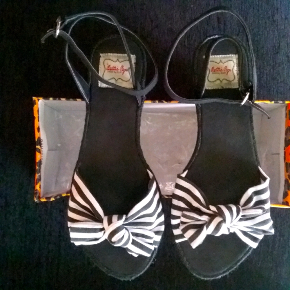 Bettie Page sandals by Ellie